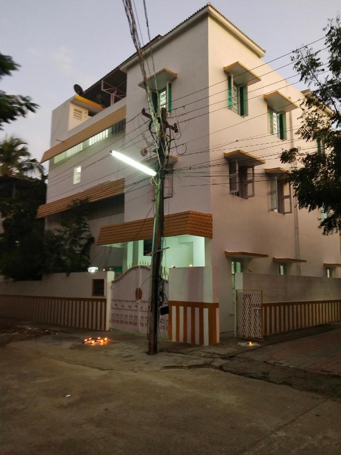 Mayurapriya Inn Τσενάι Εξωτερικό φωτογραφία