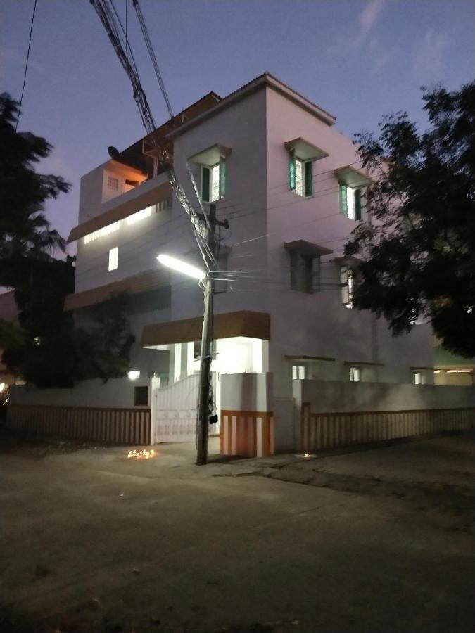 Mayurapriya Inn Τσενάι Εξωτερικό φωτογραφία